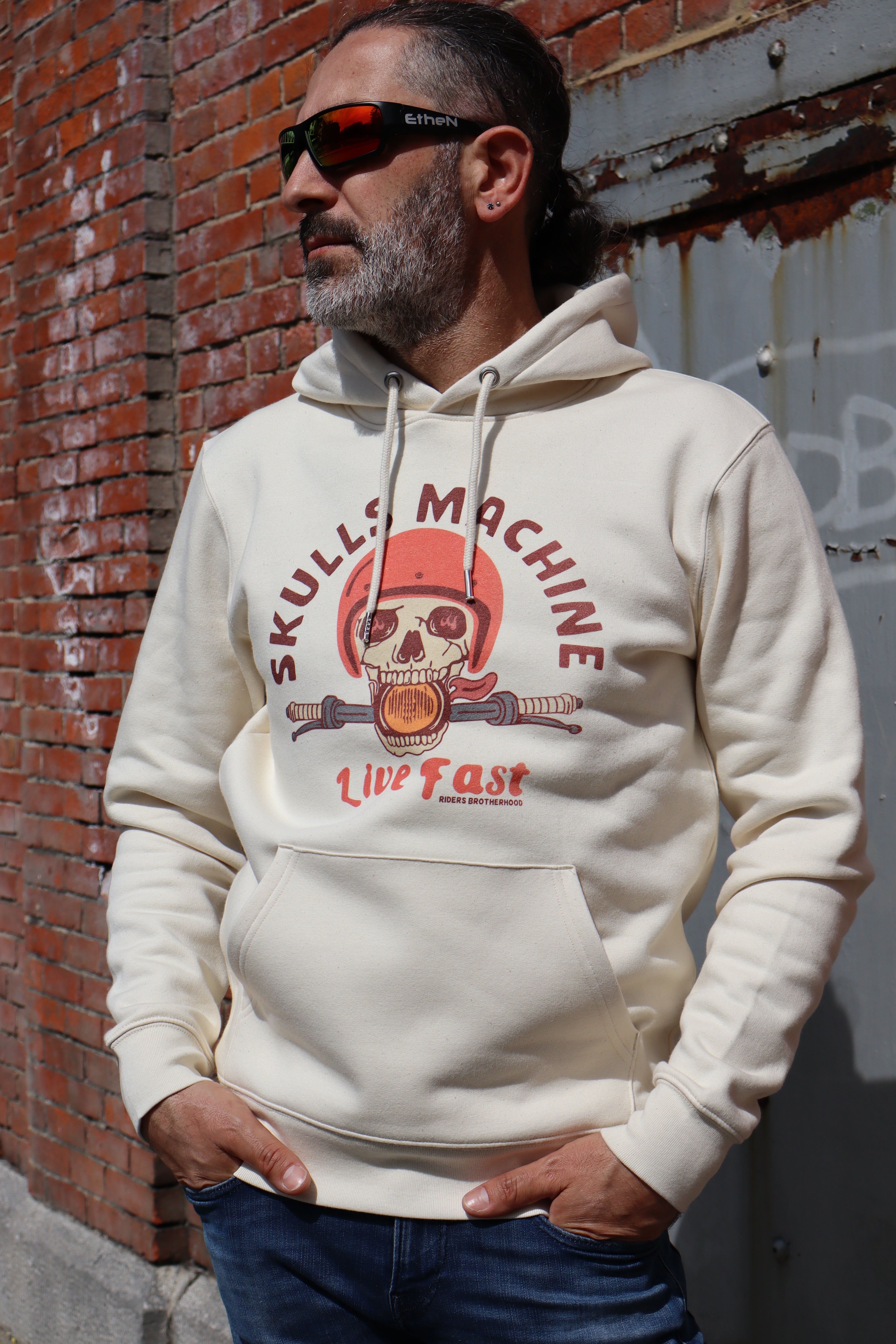 Sweatshirt Capuche Beige Skulls Machine Storm