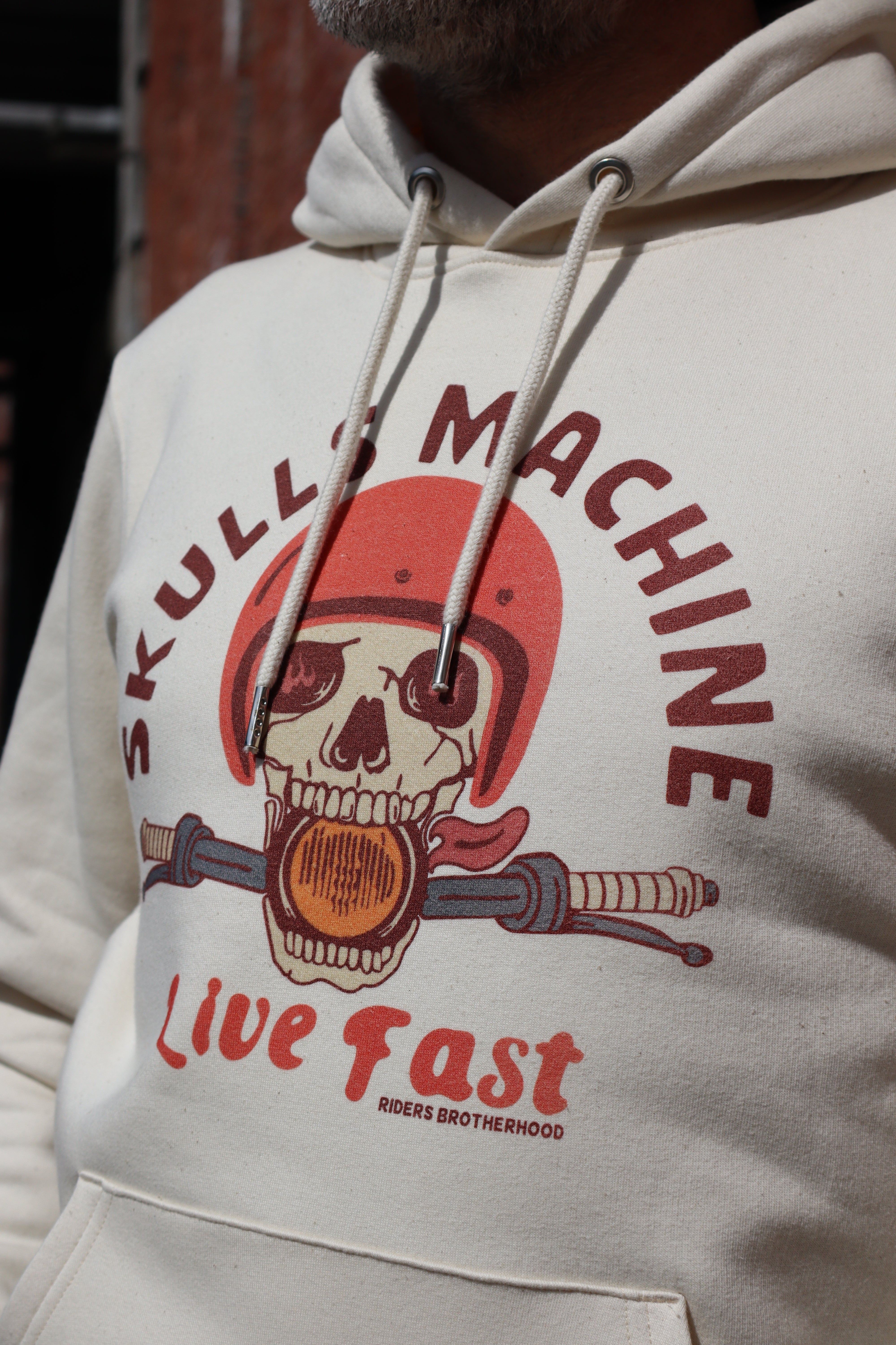 Sweatshirt Capuche Beige Skulls Machine Storm