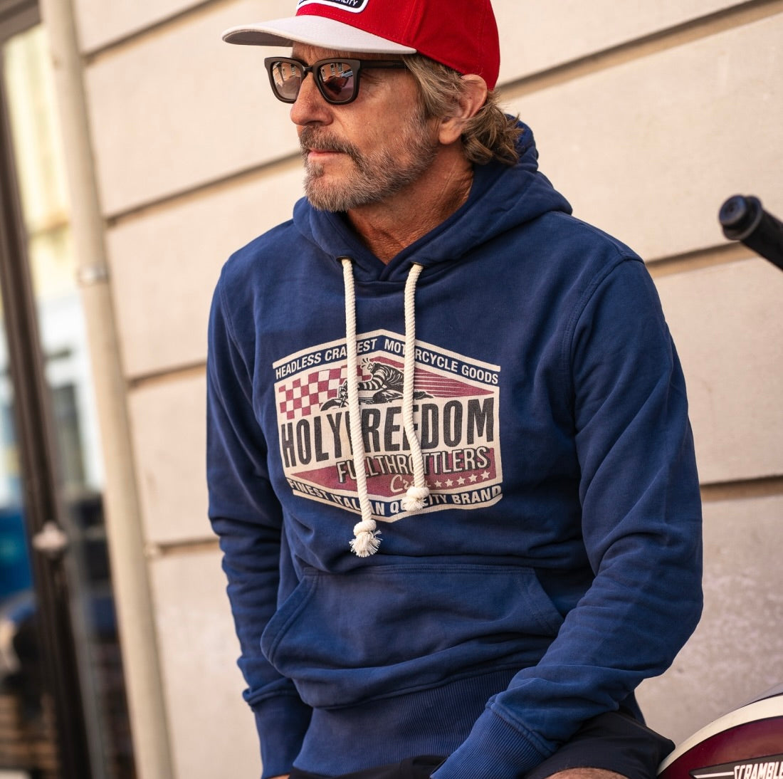 Sweatshirt bleu Holyfreedom Annicinquanta